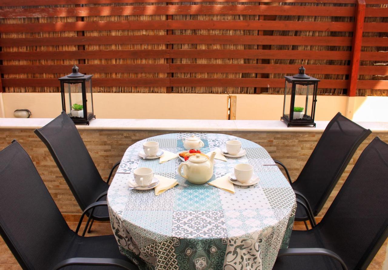 Cozy Poolside Apartment Paphos Buitenkant foto